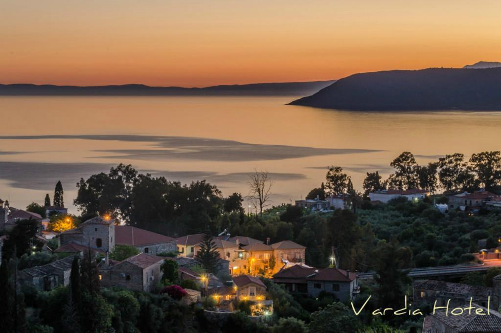 Vardia 2* Kardamyli